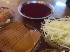 -赵美丽·重庆社区火锅·直营店(火车东站·中豪国际店)