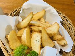 -JINNS锦时 steak&pizza(浸信会礼拜堂旧址店)