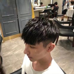 -Kraemer Paris苏豪路易士·嘉玛发廊