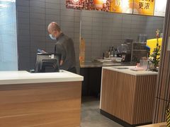 -麦当劳(百联西郊购物中心店)