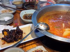-野山舂·贵州现舂酸汤牛肉(鸿通城店)