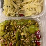 每次江西小炒吃饭都是必点菜 今天外卖点了两个菜