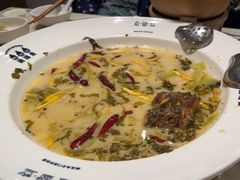 -渔语鱼酸菜鱼新川菜(来福士店)