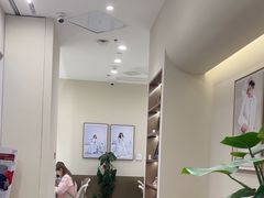 -HIMO海马体照相馆(上海华润CP静安店)