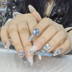 -艾珂·美甲美睫