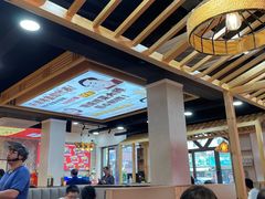 大堂-集草轩·重庆麻辣烤鱼(西湖道店)