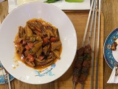 -乡村馕坑肉·烧烤·新疆菜·本地人更爱吃(阿勒泰首店)