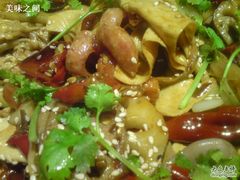 脆皮肠、油豆皮、藕片-一麻一辣麻辣香锅(方庄店)
