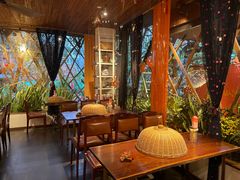 -Cuc Gach Quan Restaurant