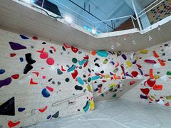 -啸岩馆 Roaring Climbing Gym