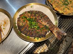 烤鲫鱼-新鞑烤羊腿(康平路店)