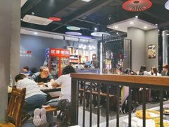 -老街烧烤大排档·地道湖北菜·龙虾馆(汉口火车站店)