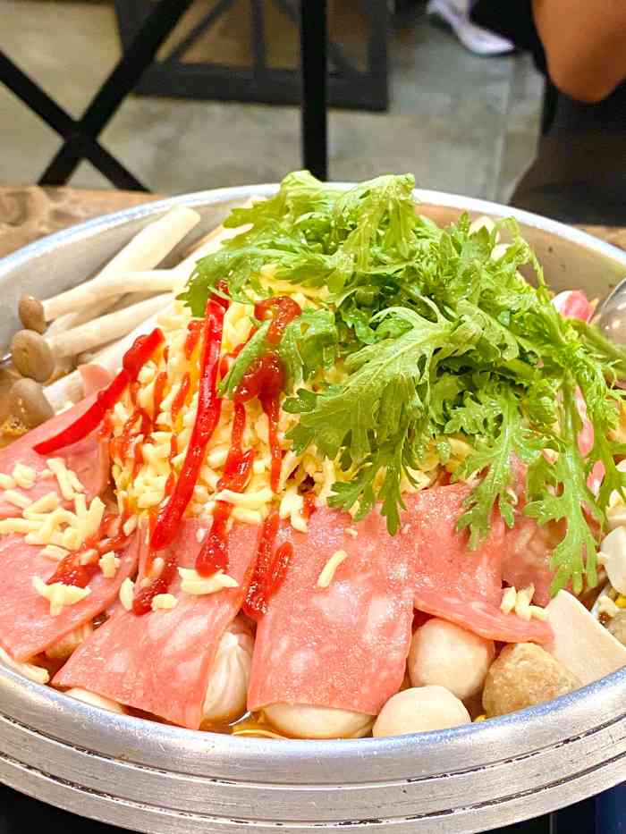 青瓦台烤肉火锅(柯桥聚银时代店)-"突然想吃部队锅,团了一个双人套餐.
