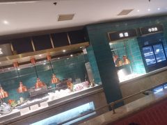 -半岛翡丽海鲜自助餐厅(观风亭店)