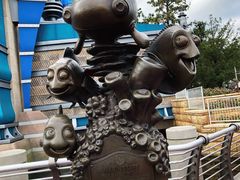 -海底巡游艇:尼莫和好友的海洋世界