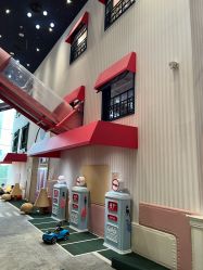 -奈尔宝·儿童乐园·亲子餐厅(华采天地店)