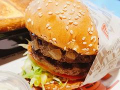 -The Habit Burger Grill 哈比特汉堡(复兴soho店)