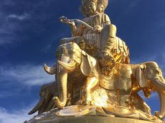 -峨嵋山金顶