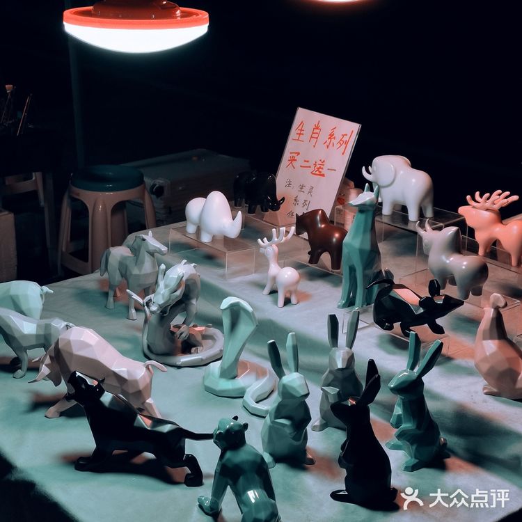 景德镇陶溪川文创街区瓷器夜市电影色调色