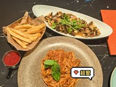 自制经典意式肉酱面-DEEP·美式餐吧(五棵松华熙LIVE店)