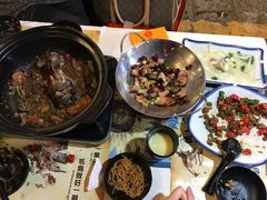 -刘姐啤酒鱼民族演艺餐厅(西街总店)