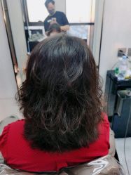 -TOP HAIR SALON