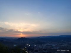 -鸡鸣山旅游景区