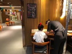 -海底捞火锅鲜切牛肉主题店(长寿路店)