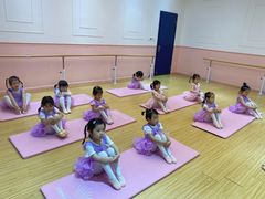 -爱德米乐艺术学院(西宸天街校区)