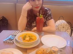 -ROAST coffee & eatery