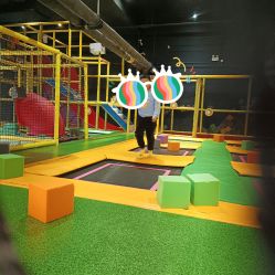 -蹦蹦跳跳(新奥购物中心店)