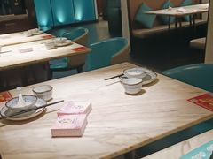 大堂-周渝食惦·酸菜鱼精致川菜(横岗店)