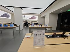 -华为授权体验店(上坤上街购物中心)