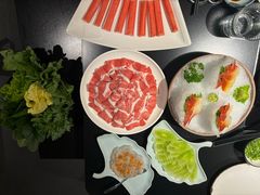 -鲜入唯煮·港式海鲜牛肉火锅(金宝街店)
