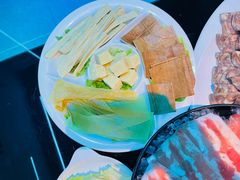 -唯爱KTV聚会餐厅(仙林东城汇店)