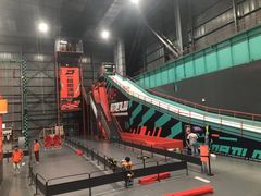 -极限PLAY运动娱乐新世界·团建派对表演休闲馆·室内高空游乐园