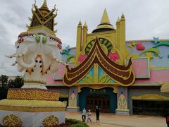 -七彩云南欢乐世界