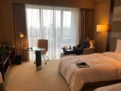 -南桥绿地铂骊酒店