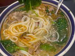 -云阿蛮云南生烫牛肉米线(奉贤路店)