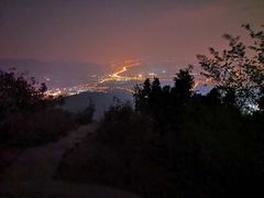 -鬼笑石后山停车场