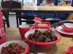 -老闵田螺馆·南昌特色小炒(梦时代店)