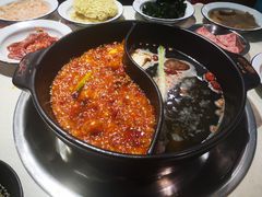 鸳鸯锅-钢管厂五区小郡肝串串香(南山店)