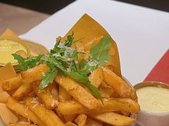 -普朗姆生蚝牛排馆 The Plump Oyster(成都摩方购物中心店)