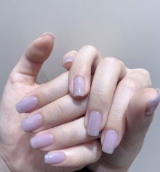 -花岐款式专研健康美甲沙龙