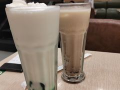 -佰搭果·广式茶餐厅(西华路店)