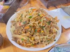 -宏兴烤鱼山庄(宣恩总店)