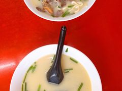 -三百碗宝应长鱼面(板仓街店)