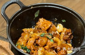 Crispy Three-Cup Glutinous Rice Wenchang Chicken