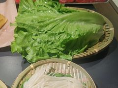 -由衷贵州酸汤牛肉火锅(新桥店)