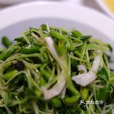 今日闪光灯下的亮仔♡